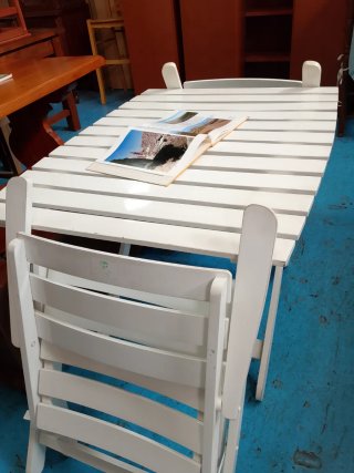 Mesa y Sillas de Comedor Exterior