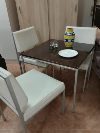 Mesa y Sillas de Comedor Exterior