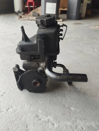 Bomba de dirección asistida