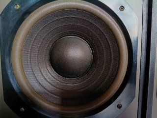 Tocadiscos Sony PT 25 y Altavoces Rotel
