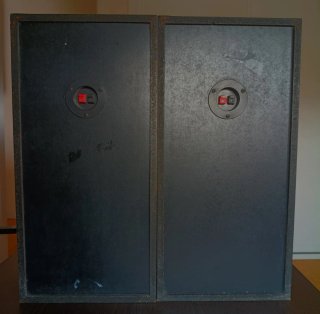 Tocadiscos Sony PT 25 y Altavoces Rotel