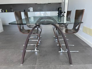 Mesa comedor Dyna + 4 sillas
