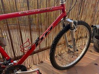 Bicicleta BH Supra Roja