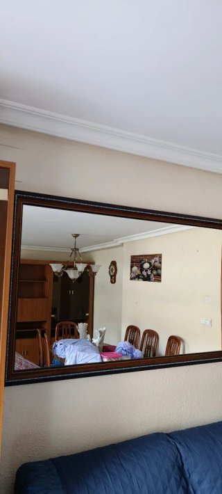 Espejo de madera grande