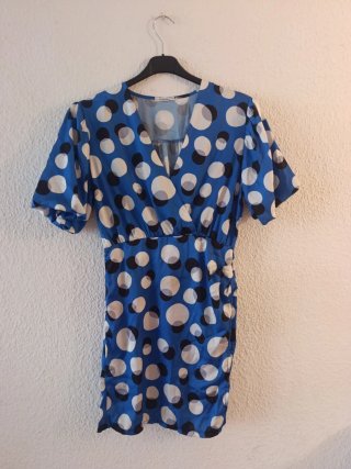 Vestido cruzado lunares azul