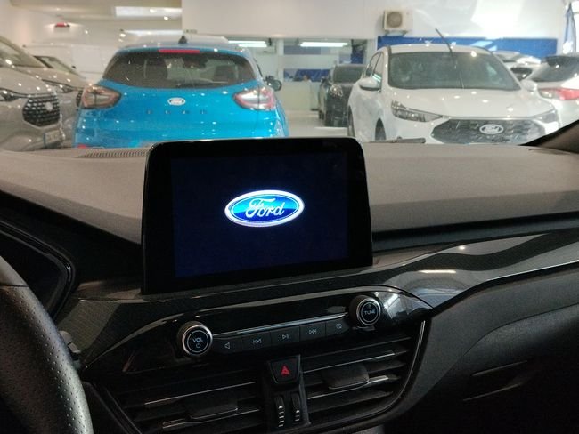 Ford Kuga 2023, foto 9