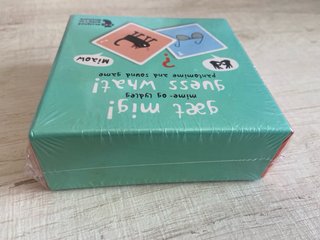 Juego de cartas Guess What!