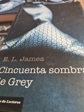 Saga de 5 libros 50 sombras de grey