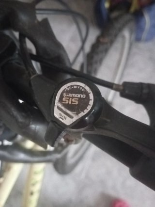 Bicicleta MTB color crema en Málaga