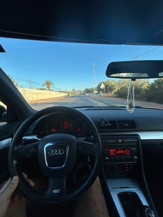 Audi A4 2.0 TDI SLine