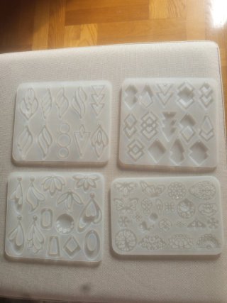 Set de 4 Moldes de Silicona para Pendientes