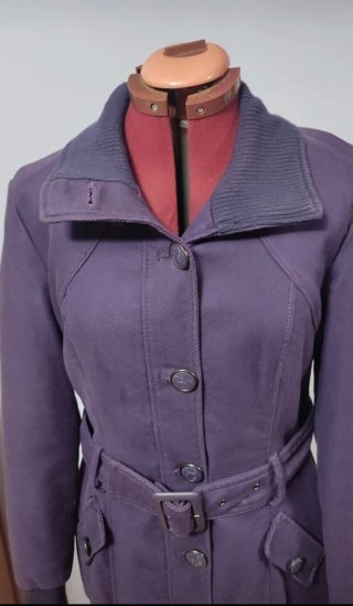 Abrigo Stradivarius Morado