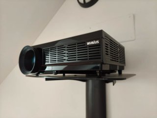 Proyector de Vídeo.Wimius es la marca.