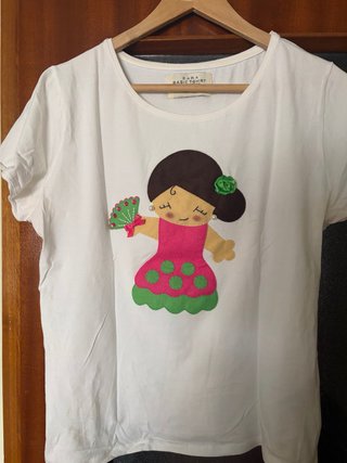 Camiseta Blanca Zara con Bordado personalizado.