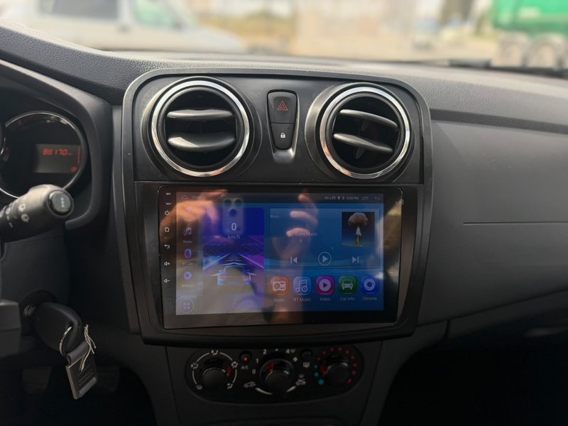 Dacia Sandero 1.5 dCi Ambiance 2015, foto 12