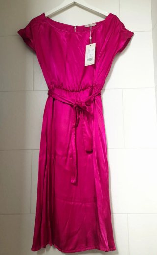 Vestido rosa fucsia midi sin estrenar
