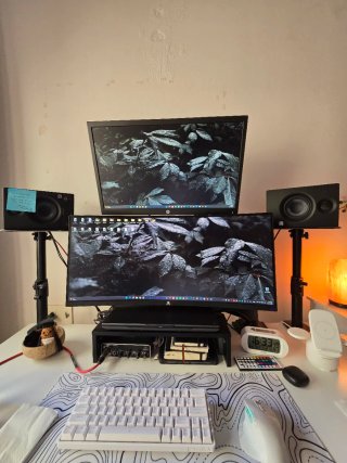 Altavoces Presonus Eris Negros