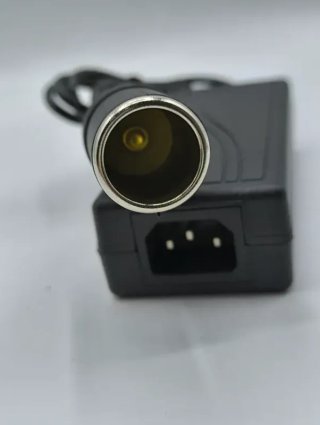 Adaptador AC a DC 12V 6A