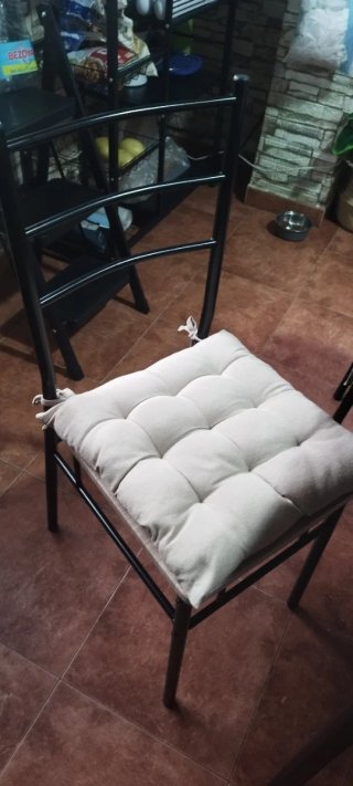 Mesa de comedor con sillas