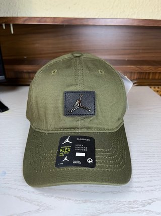 Gorra Jordan Classic99 Verde oliva (CON ETIQUETA)