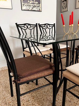 Conjunto de Mesa y 6 Sillas