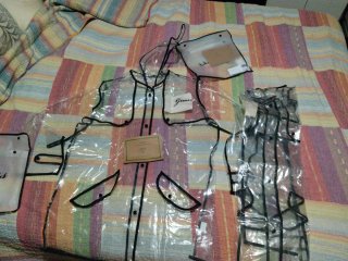 Lote 2 Chaquetas Impermeables Guess ECO (Nuevas)