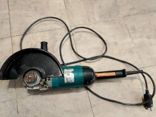 Amoladora Radial Makita 9069 230mm 2000W