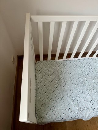 Cuna IKEA SUNDVIK 60x120, colchón y ropa de cama