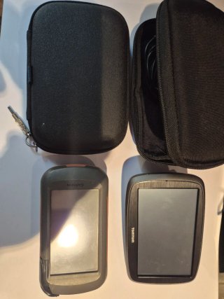 1 GPS Garmin moto 1 TomTom coche con fundas
