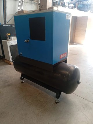 Compresor de Tornillo 11 kW con Calderín de 500 LT