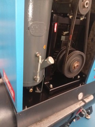 Compresor de Tornillo 11 kW con Calderín de 500 LT