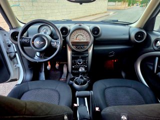 MINI Countryman 2012