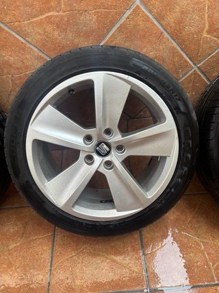 4 Llantas Seat León