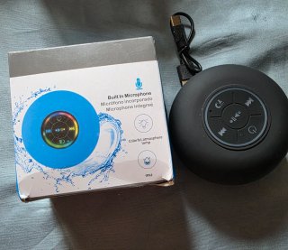 8 Altavoces Bluetooth Impermeable con Micrófono