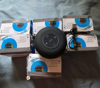 8 Altavoces Bluetooth Impermeable con Micrófono