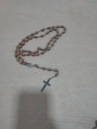 Rosario de huesos de aceituna