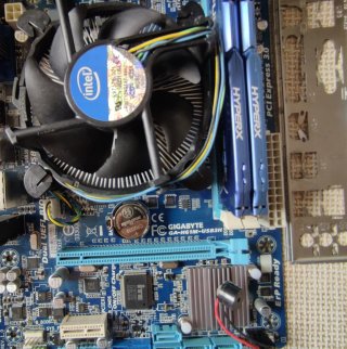 Placa Gigabyte + i5 + 16GB RAM + Fuente