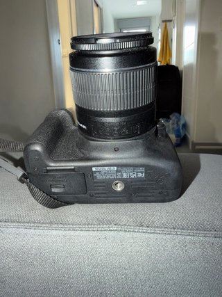 Canon EOS 2000D + Objetivo 18-55mm
