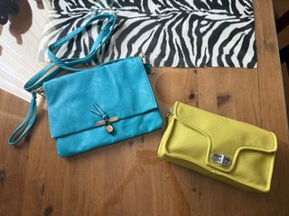 Lote 2 Bolsos Azul y Amarillo