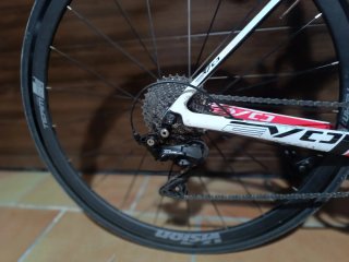 Bicicleta Carretera BH Evo Carbono Shimano 105