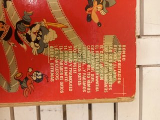 Libro de cuentos Disney antiguo