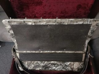Acordeón Hohner Verdi III B 120 Bajos