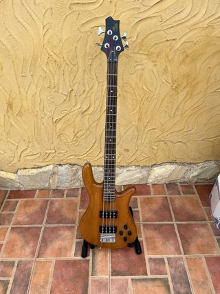 Bajo Eléctrico USA 07