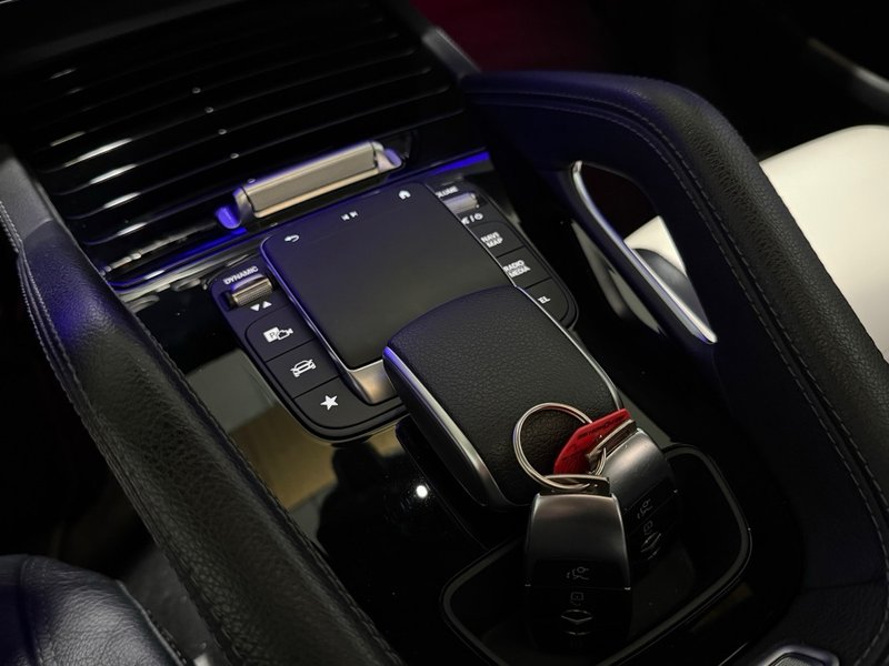 Mercedes-Benz GLE 2021, foto 32