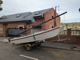 Catamarán Microcat completo + remolque