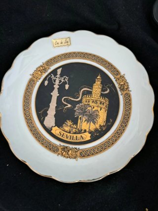 Plato de porcelana Oro de Ley Sevilla.