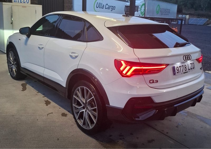 Audi Q3 2.0 Black line 35 TDI quattro 2022, foto 7