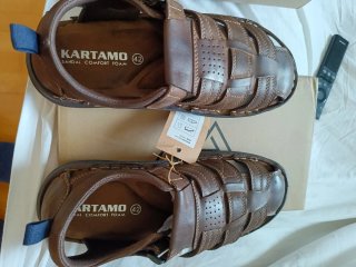 Sandalias de Piel KARTAMO Talla 42