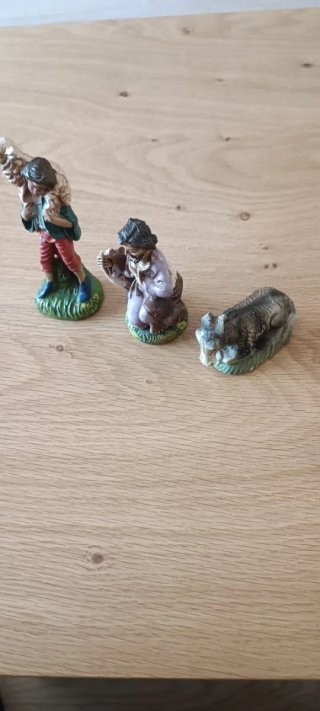 3 Figuras Belén Italia