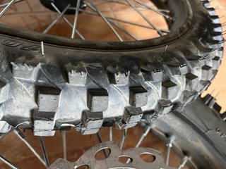 Ruedas llanta y neumáticos Pitbike